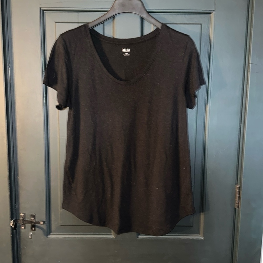 Ana scoop-neck t-shirt black size M